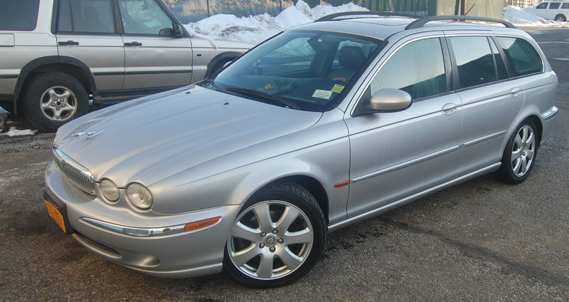Illustration for article titled Here Are Ten Of The Best 2000s Cars On eBay For Less Than $10,000